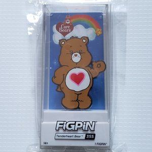 Tenderheart Bear Figpin
